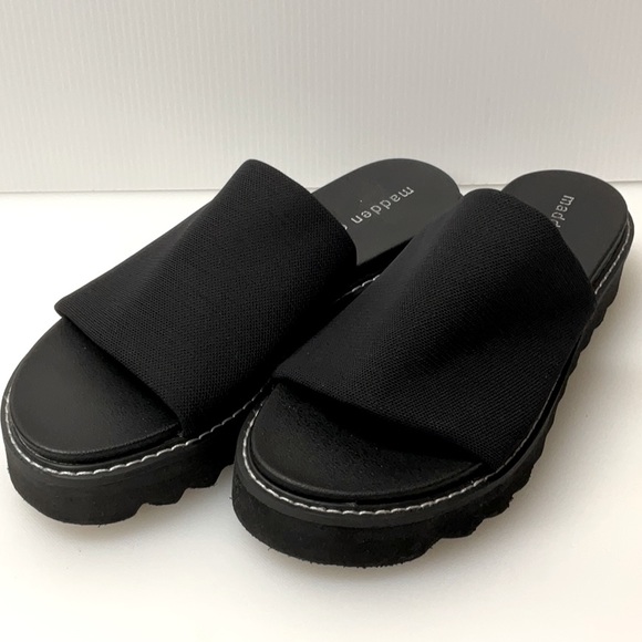 Madden Girl Shoes - MADDEN GIRL sz 7 Slides Platform Black White Stitching